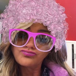 Meet your Posher, Angela